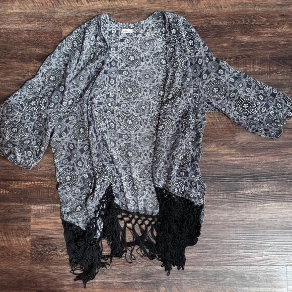 EUC HOLLISTER BIKINI COVER UP WITH FRINGE‎ SIZE LARGE - Picture 1 of 5